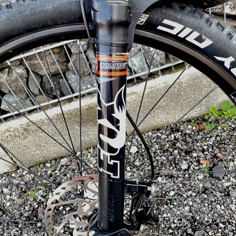 Predam celoodpruzeny CUBE - 14