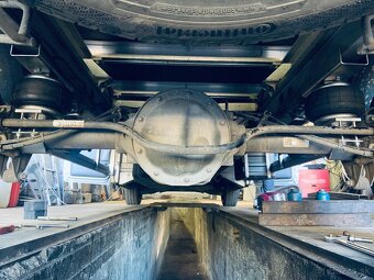 Prídavné vzduchové pruženie Mercedes Sprinter & VW Crafter - 14