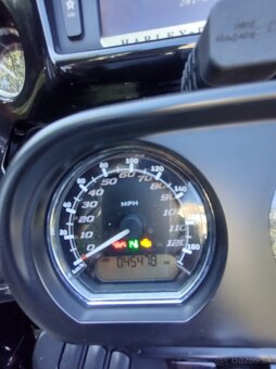 Harley Davidson Road Glide - 14