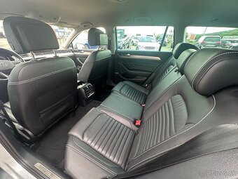 Volkswagen Passat Variant 2.0 TDI R-Line 4Motion DSG - 14