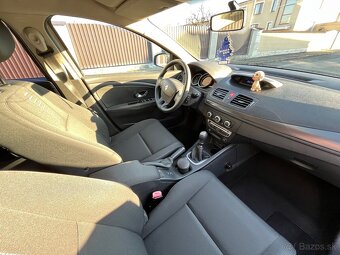 Renault Mégane III Grandtour 1.5 dCi (66 kW, 90 k) - 14