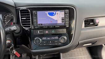 Mitsubishi Outlander 2.2 DI-D Intense - 14