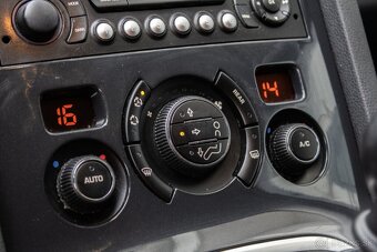 Peugeot 5008 1.6 BlueHDi STOP&START Style - 14