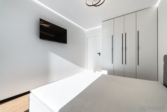 Luxusný 3-izbový Byt s balkónom a garážovým parkovaním - 14