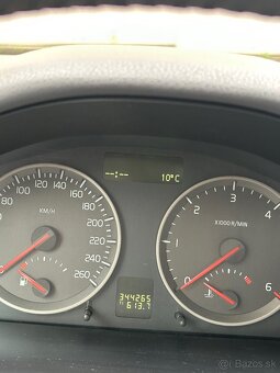 Volvo s40 2.0 diesel 100kw 2005 šedá metalíza - 14