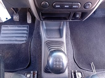 Suzuki Jimny 1.3 JLX AC 10/2014  SK ŠPZ - 14