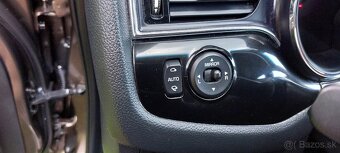 Kia Ceed SW 1.6 CRDi 136k Gold - 14