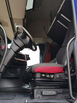 Prodám tahač návěsů VOLVO FH 13.500 EURO 6 dvouokruhová hydr - 14