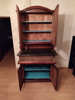 Starožitný príborník - 14