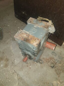 Elektromotory s prevodmi - 14