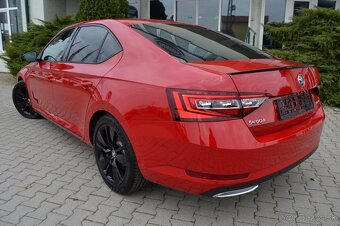 ŠKODA SUPERB III 2.0 TDI SPORTLINE, ELEKTRÓNY R18, BIXENÓNY - 14