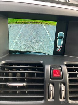 Volvo XC60 Automat 2.0 140kW SUV - 14