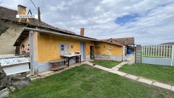 Na predaj 3 izbový rodinný dom na pozemku 2 138 m2  za 65 ti - 14