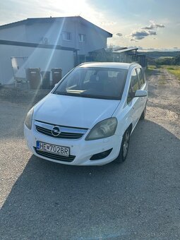 Opel Zafira 2008 r - 14