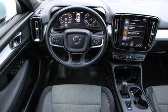 Volvo XC40 T3 163k Momentum Pro A/T - 14