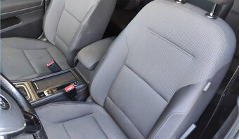 VW Golf Variant 2.0 TDI 150k Comfortline - 14