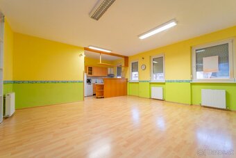 ATYPICKÝ RD NA HLAVNOM ŤAHU - VHODNÝ NA PODNIKANIE - 14