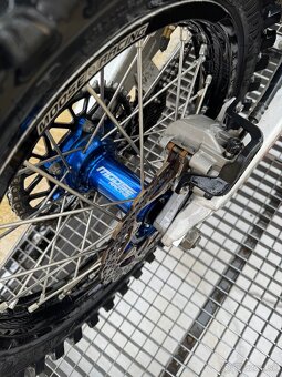 Yamaha yzf 250 top stav - 14