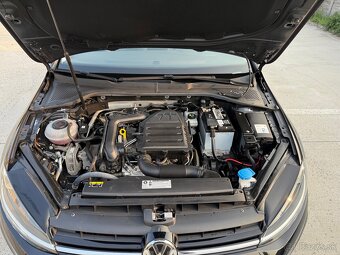 Predám Volkswagen Golf 1,0 TSI Comfortline business benzín - 14