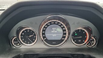 Mercedes-Benz E trieda Sedan 250CDi Avantgarde 15KW - 14