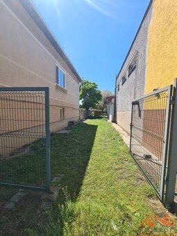 Na predaj budova na rôzne účely Moča - 14