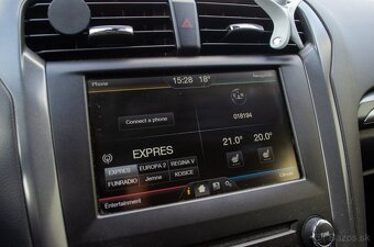 Ford Mondeo 2.0 Hybrid Titanium ODPOČET DPH - 14