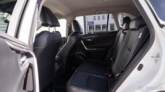 Toyota RAV4 2.0 benzín  4x4  129kW,  Automat,  rv 2020 - 14