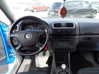 Škoda Roomster 1.6 16V Comfort - 14