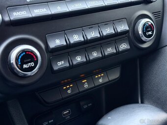 Kia Sportage 1,6T-GDI 7DCT AWD - 14