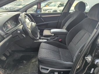 Peugeot 407 SW - 14