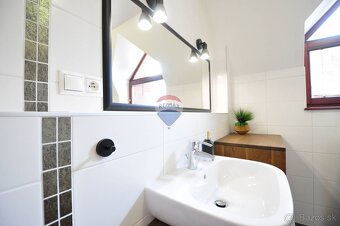 Moderný 3-izbový byt s garážou a výhľadom na Tatry – Veľká L - 14