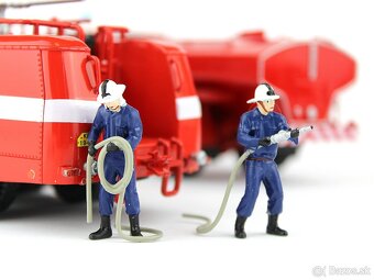 Ručne malované figúrky hasičov 1:43 - 14