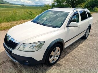 Škoda Octavia Combi Scout CR 2.0 TDI 4x4 Xenon TOP - 14
