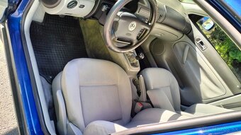 Volkswagen Passat - 14