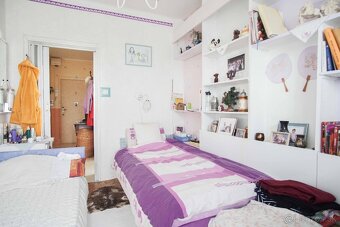 2-izbový byt prerobený na 3-izbový s balkónom blízko stanice - 14