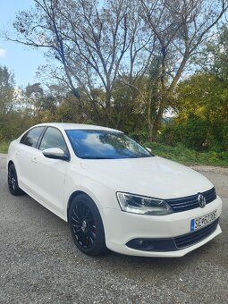 Volkswagen Jetta 2.0tdi Highline - 14