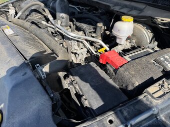 Dodge Ram 1500 Classic 2023 Hemi 5,7 - 14
