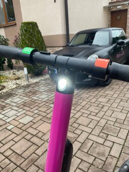 Elektrická kolobežka Nineboot by segway ružová/červená - 14