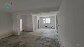 Na predaj rodinný dom novostavba 5izbový, garáž, 520 m2, Tre - 14