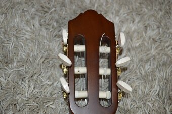 predam - gitara Yamaha C40 - 14