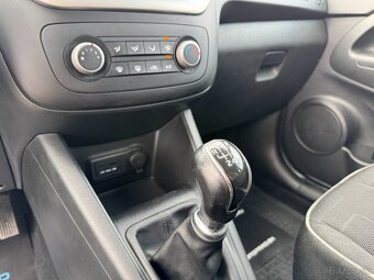 Kia Venga 1.4 CVVT Gold - 14