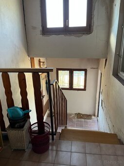 ZĽAVNENÉ • Na predaj celoročná chata v Zlatníckej doline - 14