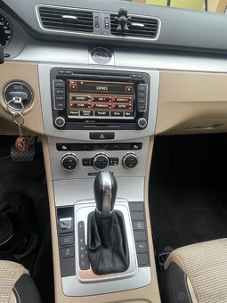 VOLKSWAGEN PASSAT CC 2.0 tdi 103Kw DSG - 14