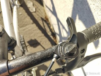 [09]  Horský bicykel Lincoln - 14