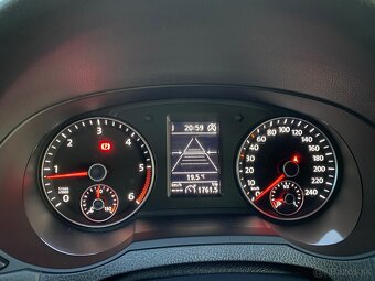 VOLKSWAGEN SHARAN 2.0 TDI HIGHLINE, 7 miestny - 14