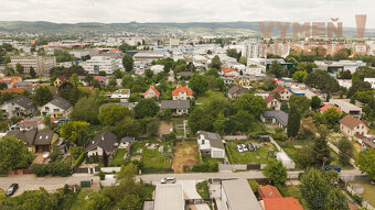VYMEŇ SUSEDA - VÝNIMOČNÝ STAVEBNÝ POZEMOK, BOČNÁ ULICA, BRA - 14