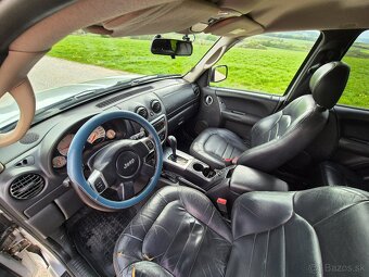 JEEP Cherokee 2,8 crd automat - 14