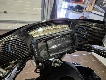 PREDÁM YAMAHA XVZ 1300 TF ROYAL STAR MIDNIGHT VENTURE - 14