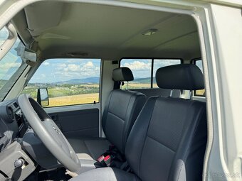 Toyota Land Cruiser 70 3.0 TDI - 14