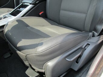 Volvo XC70 2,4D5 120KW Momentum Man. AWD 2012 DPH - 14